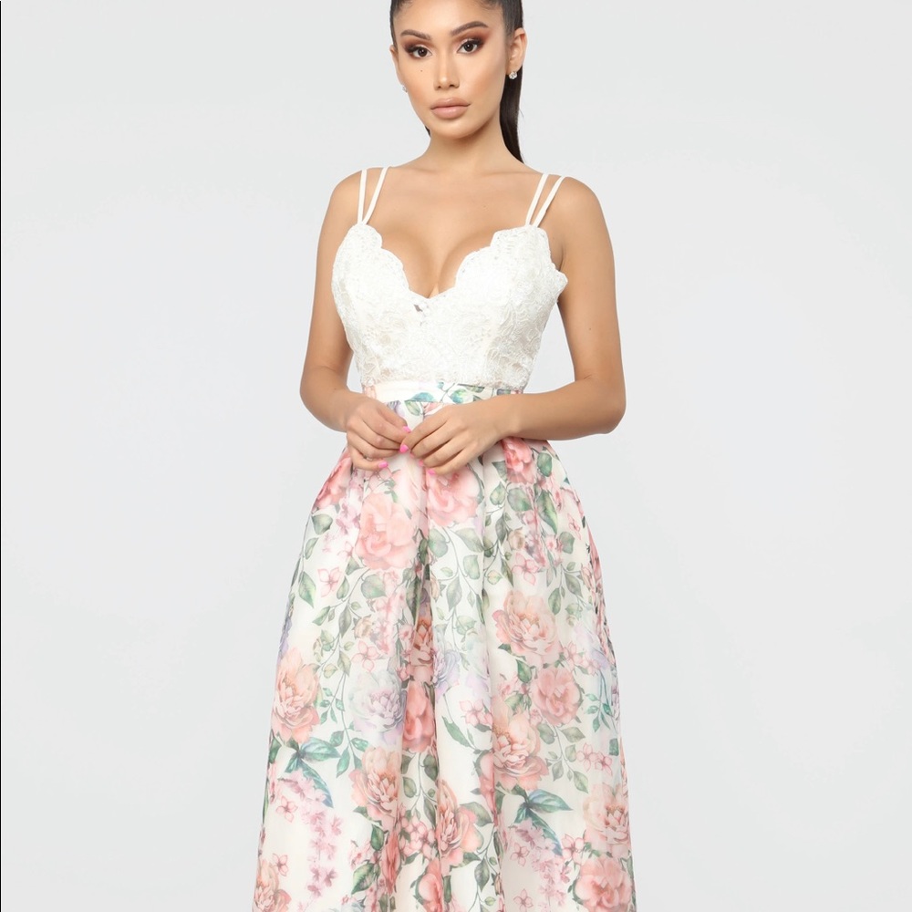 Fashion Nova Ivory/Multicolored Floral Gown XS NWT